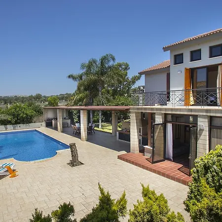 Magnolia * Ayia Napa