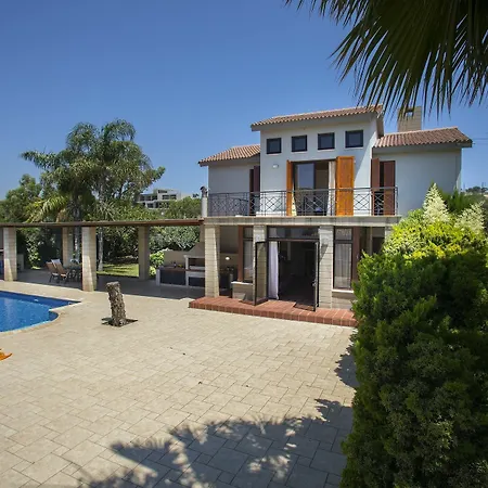 Magnolia Villa Ajía Nápa